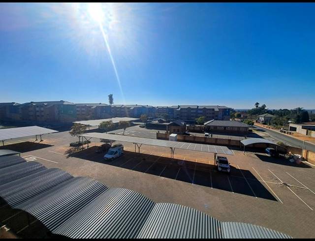 2 BEDROOM APARTMENT FOR SALE IN HEUWELOORD